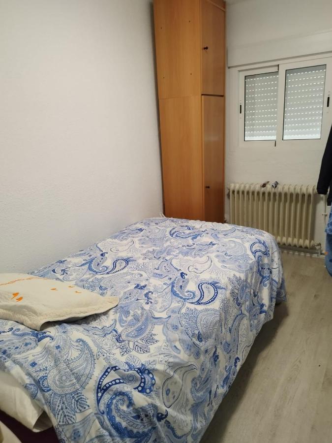 Habitaciones En Apartamento Compartido De Pozuelo De Alarcon Exterior photo