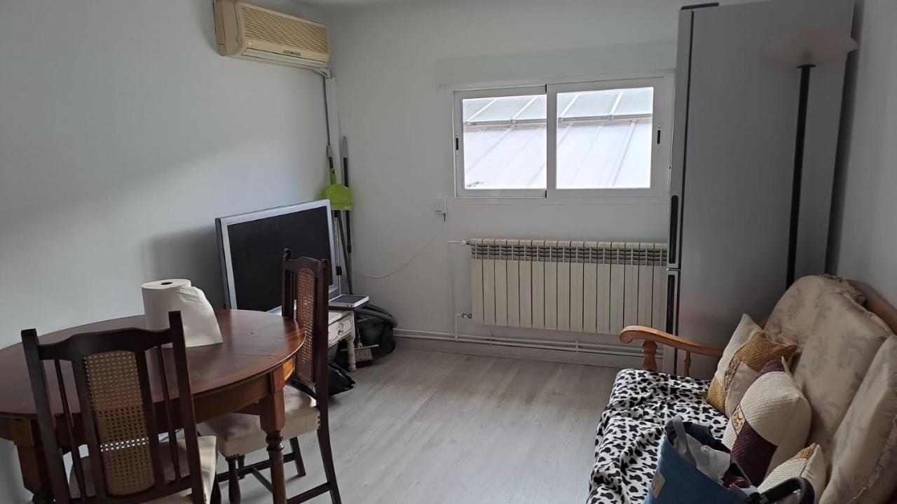 Habitaciones En Apartamento Compartido De Pozuelo De Alarcon Exterior photo